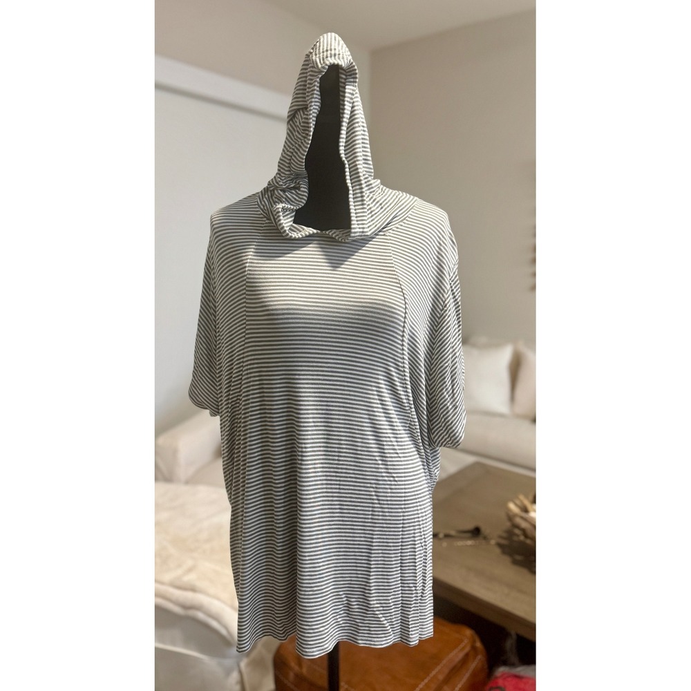 LIVI Venus‎ Plus Size 2X Hoodie Top – Gray/White Stripe – Soft Stretch Rayon